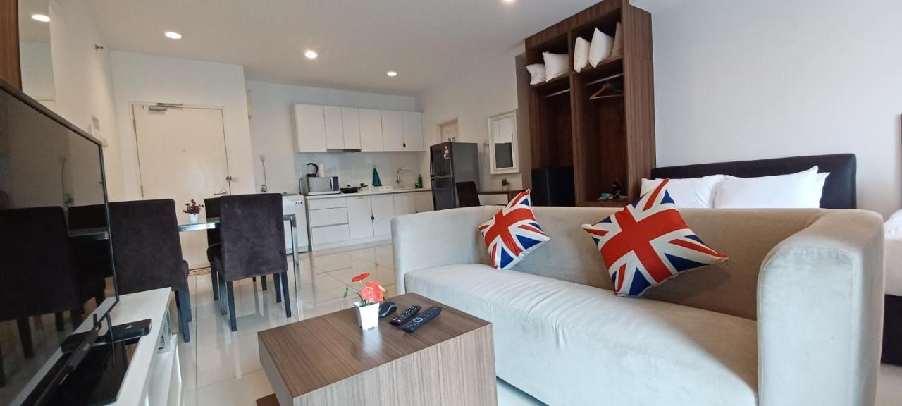Ls Mansion One Apartment George Town Bagian luar foto