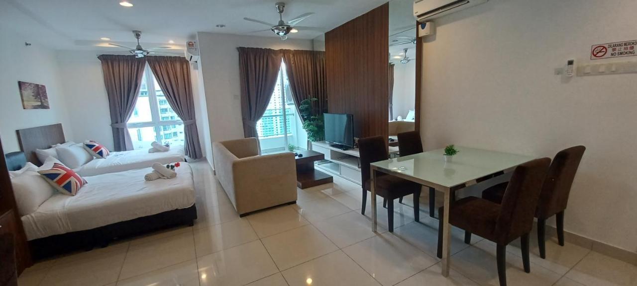 Ls Mansion One Apartment George Town Bagian luar foto
