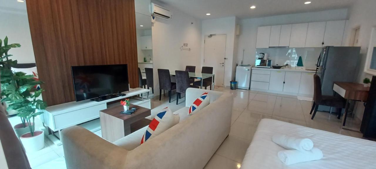 Ls Mansion One Apartment George Town Bagian luar foto