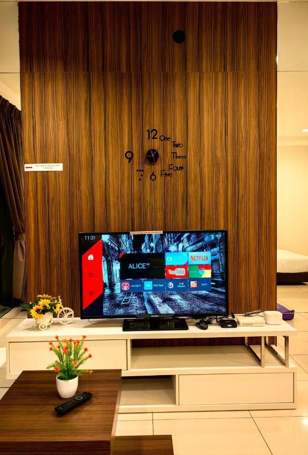 Ls Mansion One Apartment George Town Bagian luar foto