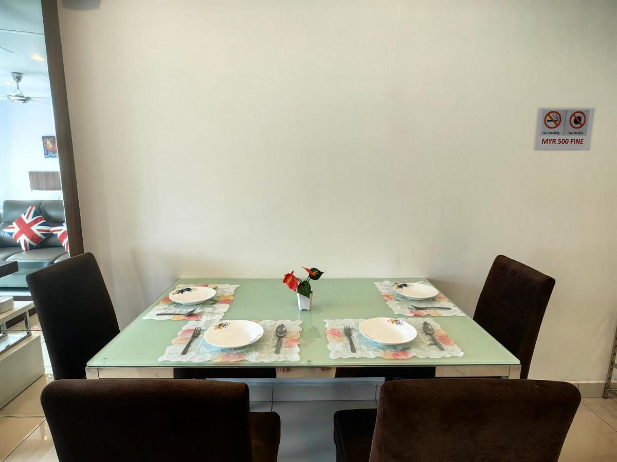 Ls Mansion One Apartment George Town Bagian luar foto